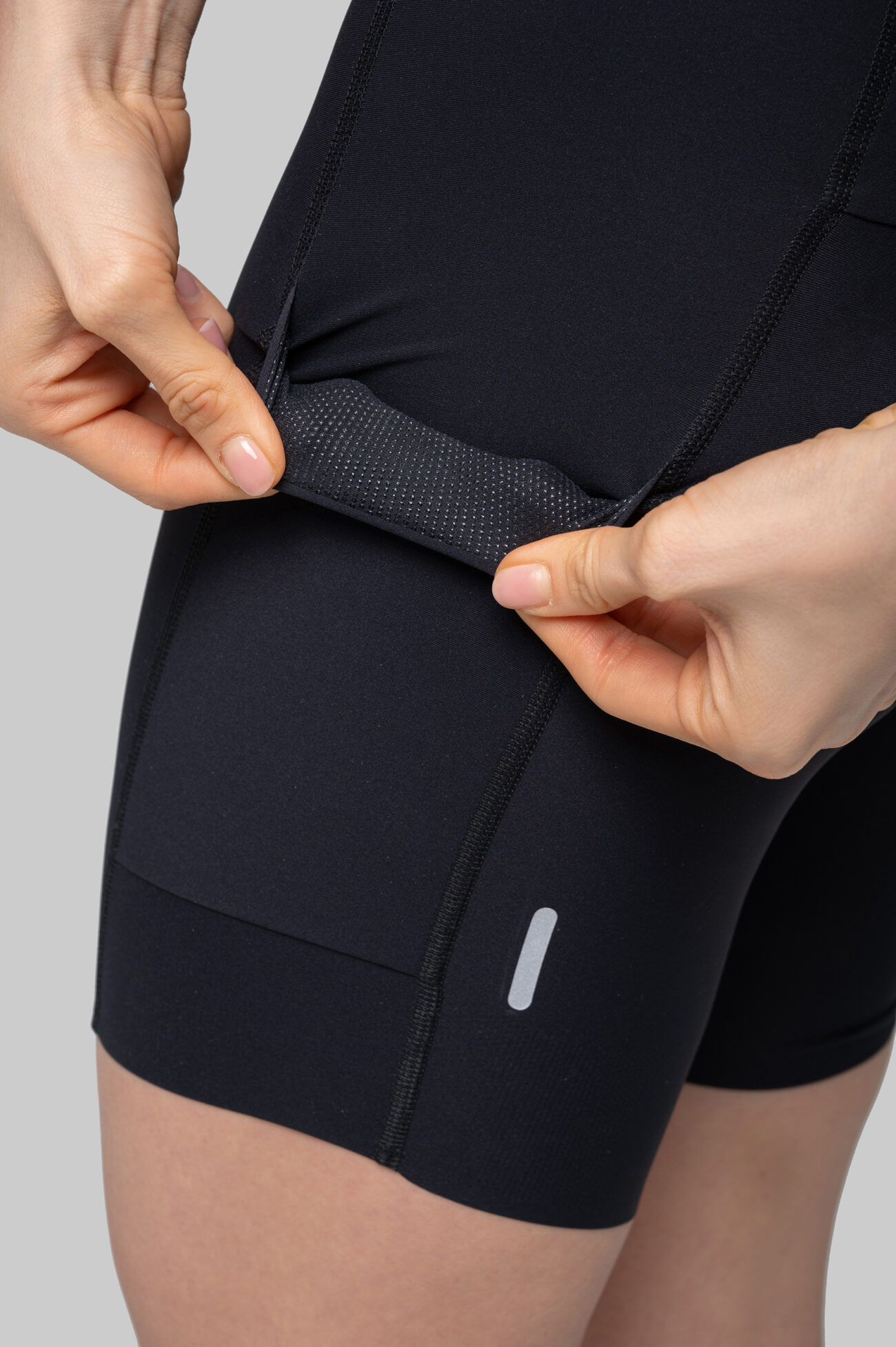 Женские Беговые Халф-тайтсы Cargo Black