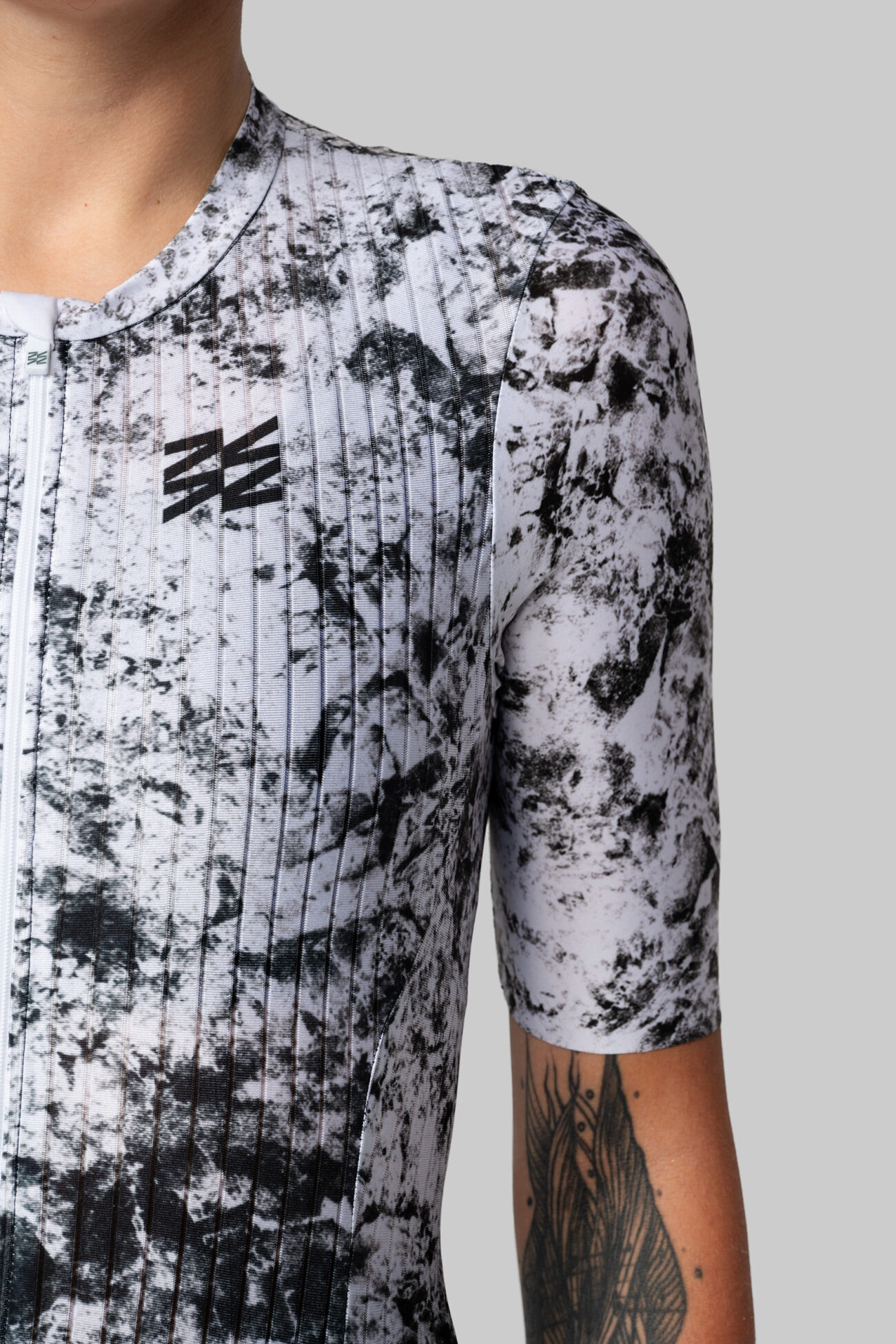 Женский Роадсьют Progress Cloudstrike Карго