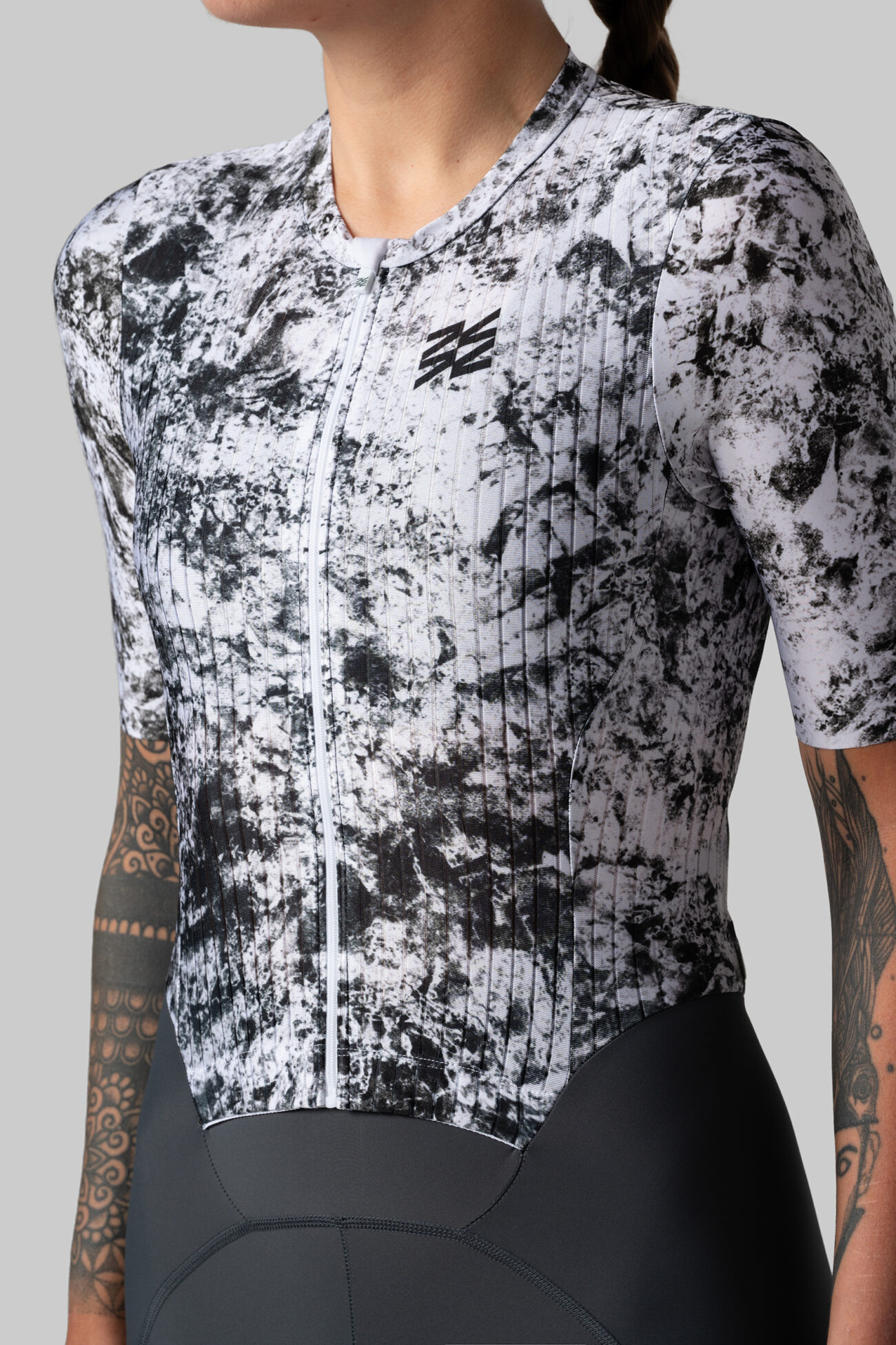 Женский Роадсьют Progress Cloudstrike Карго