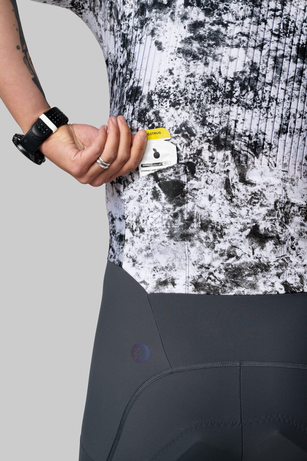 Женский Роадсьют Progress Cloudstrike Карго