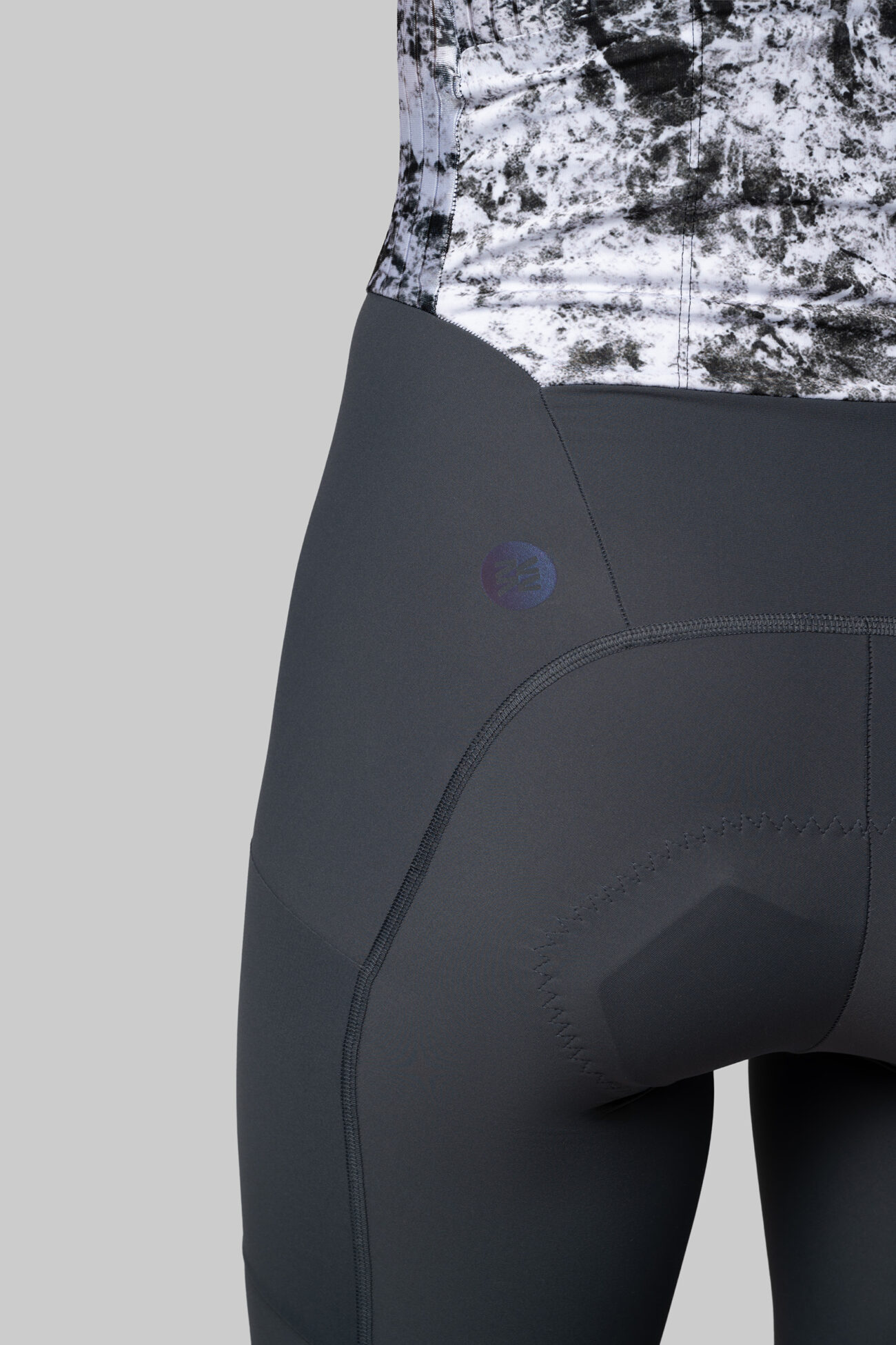 Женский Роадсьют Progress Cloudstrike Карго