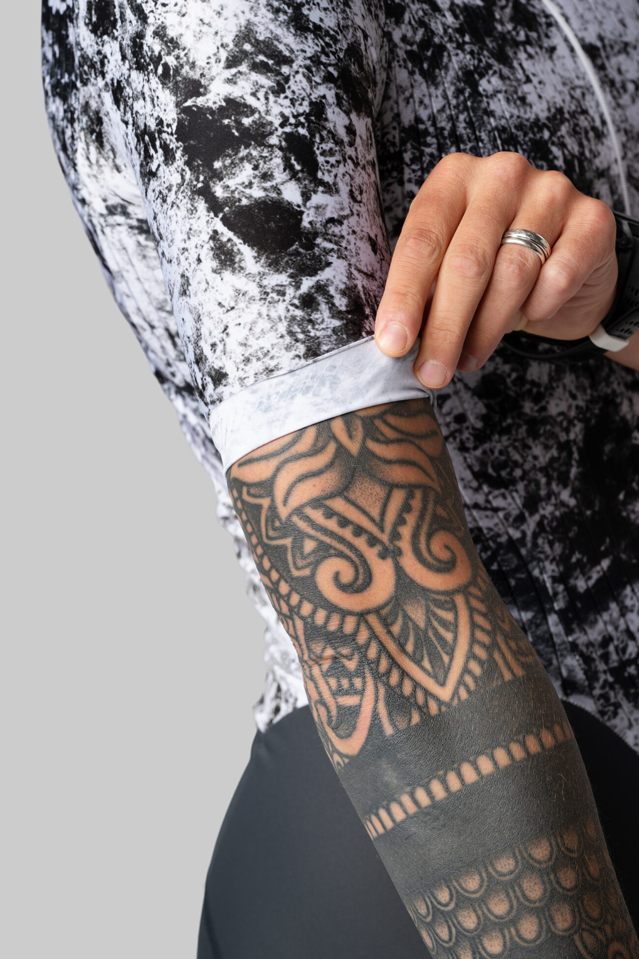 Женский Роадсьют Progress Cloudstrike Карго