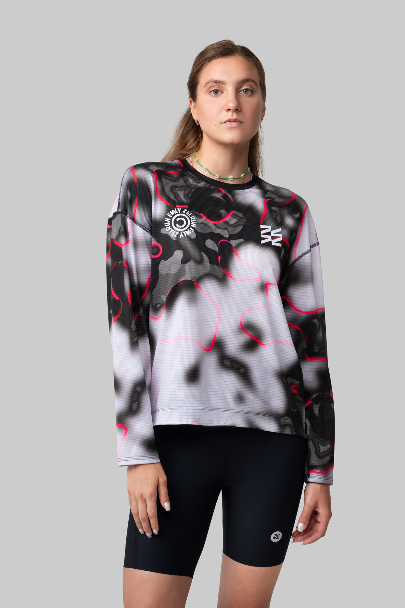 Женский Лонгслив Escape ZELRUN VARENYE CHERNIKA