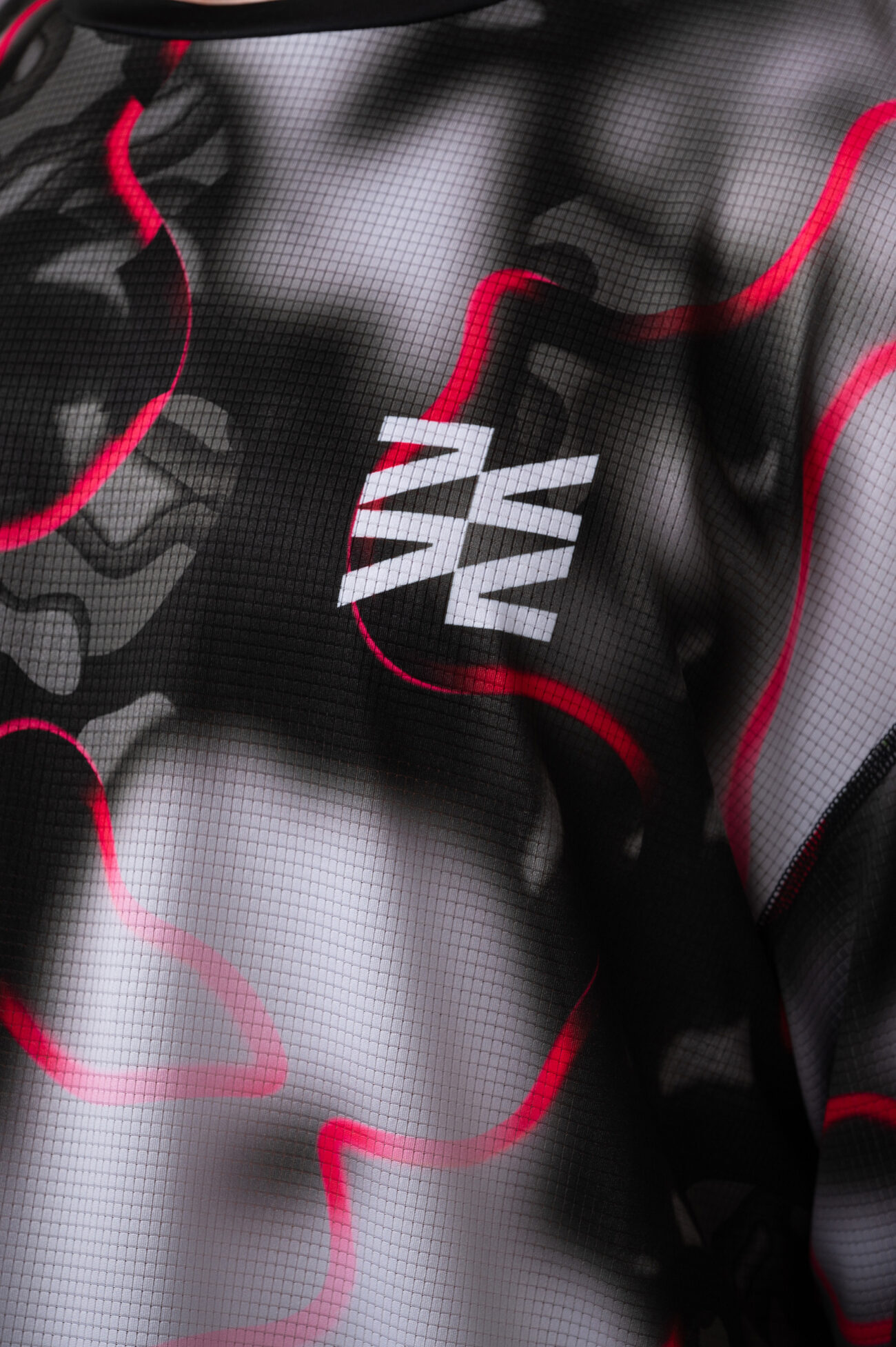 Мужской Лонгслив Escape ZELRUN VARENYE CHERNIKA