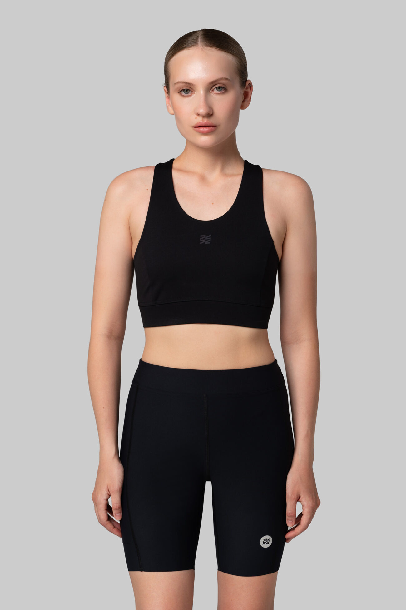 Топ спортивный Black