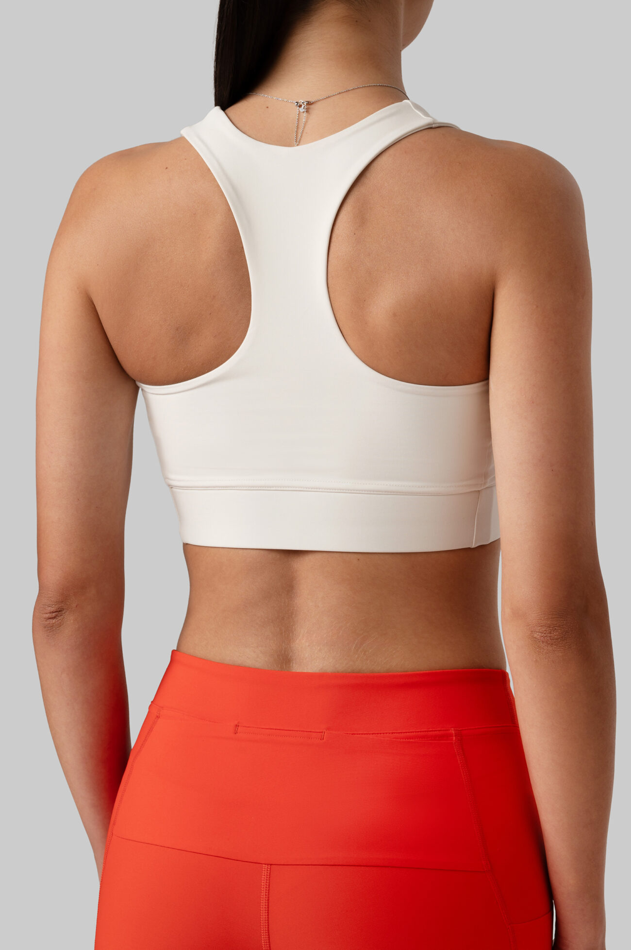 Топ спортивный White