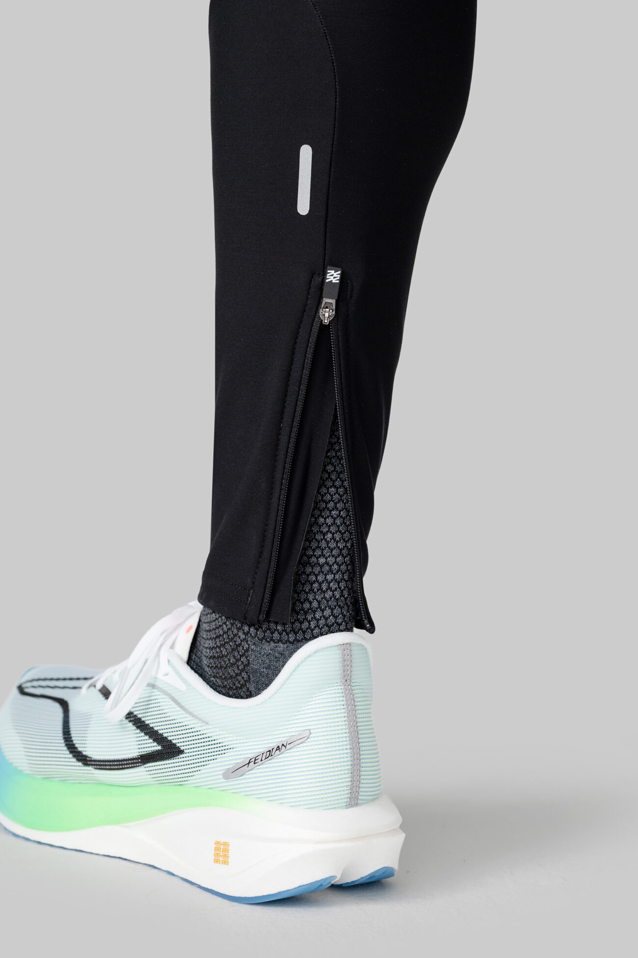 Мужские Утеплённые Беговые Тайтсы Practice Black