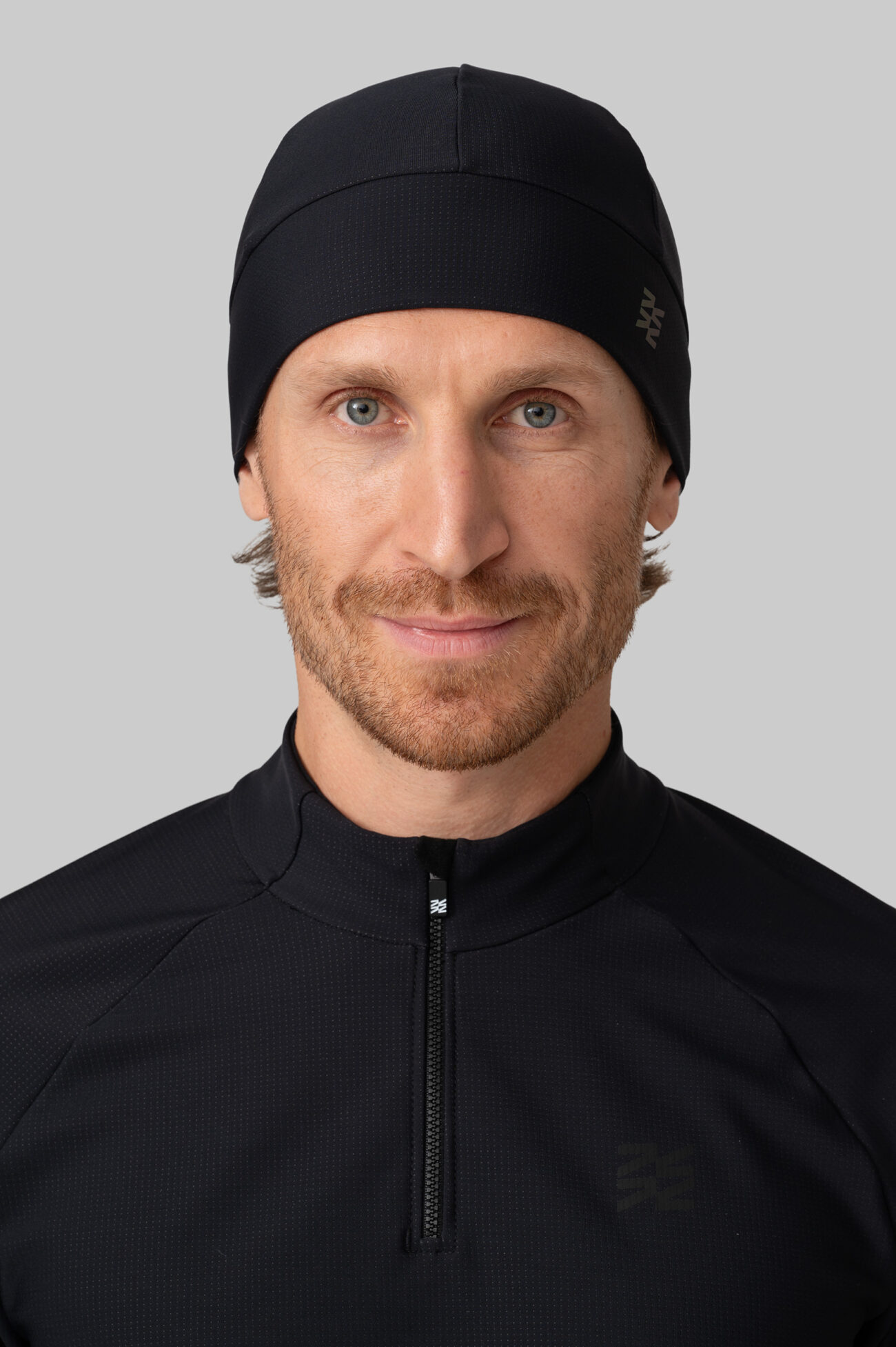 Шапка Беговая Зимняя VTR Black