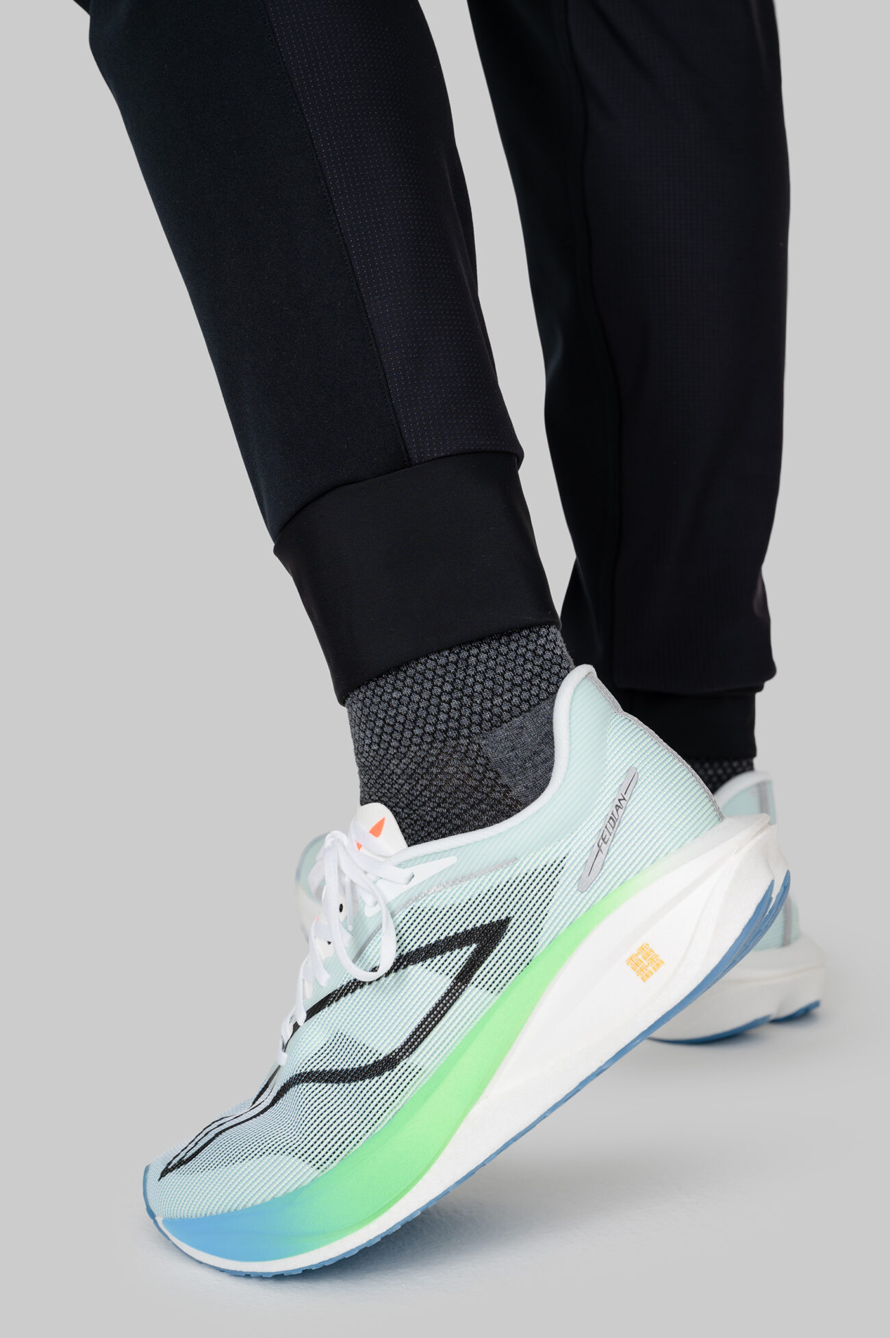 Мужские Утеплённые Беговые Штаны Practice Black