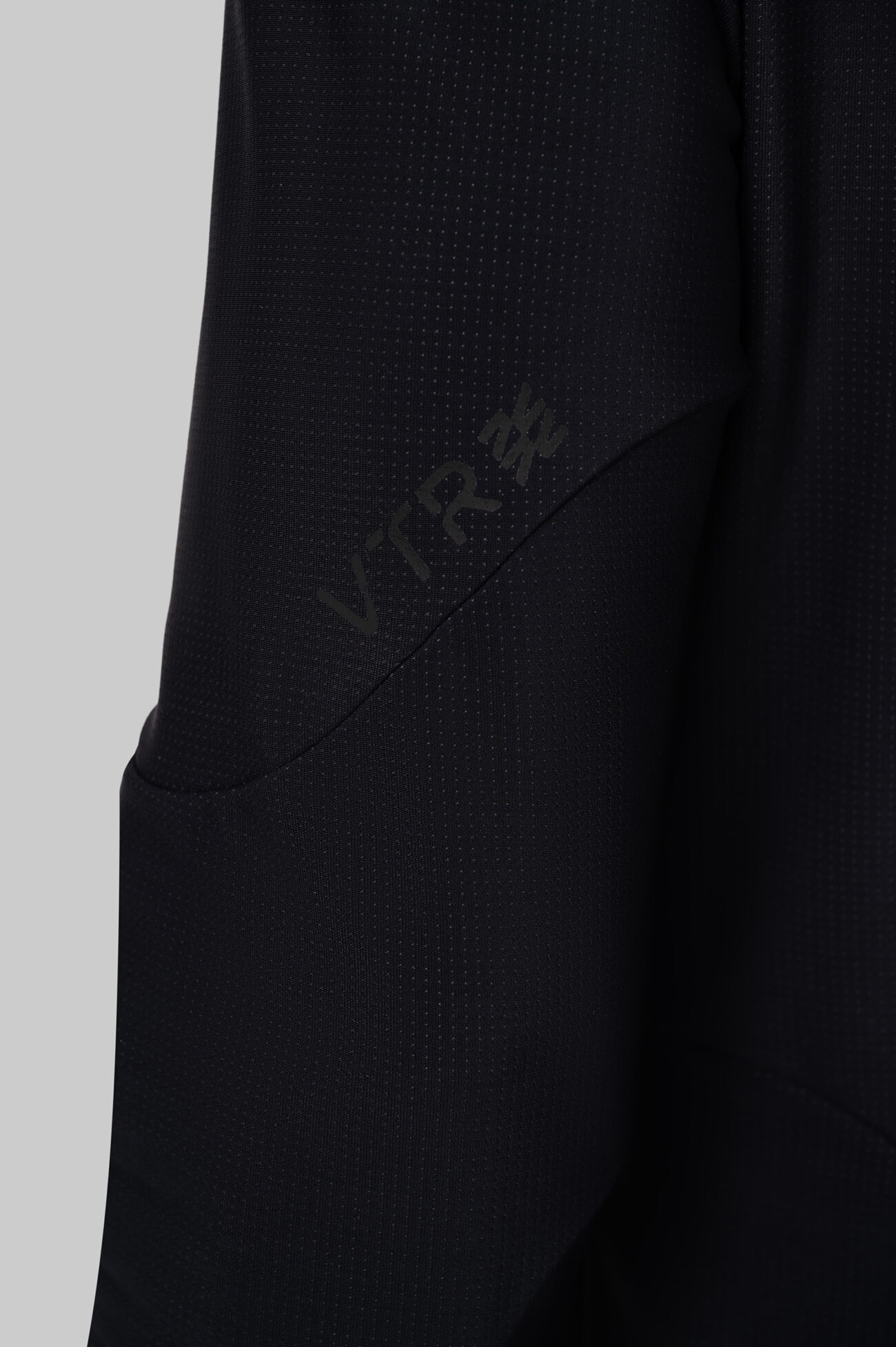 Мужской Беговой Утеплённый Лонгслив Practice Black