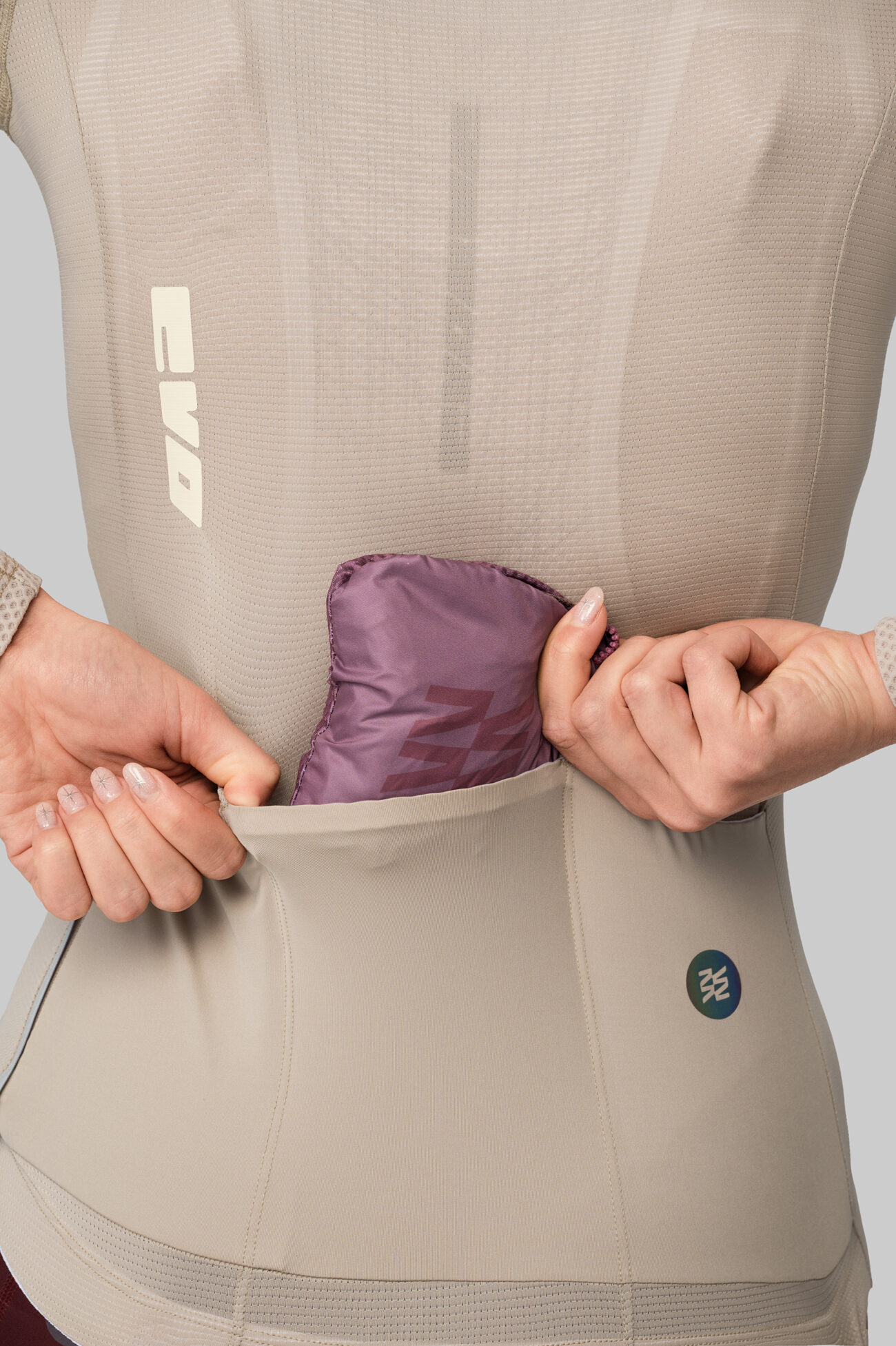 Жилетка ветрозащитная ЭВОЛВ (EVOLVE) Баклажан женская