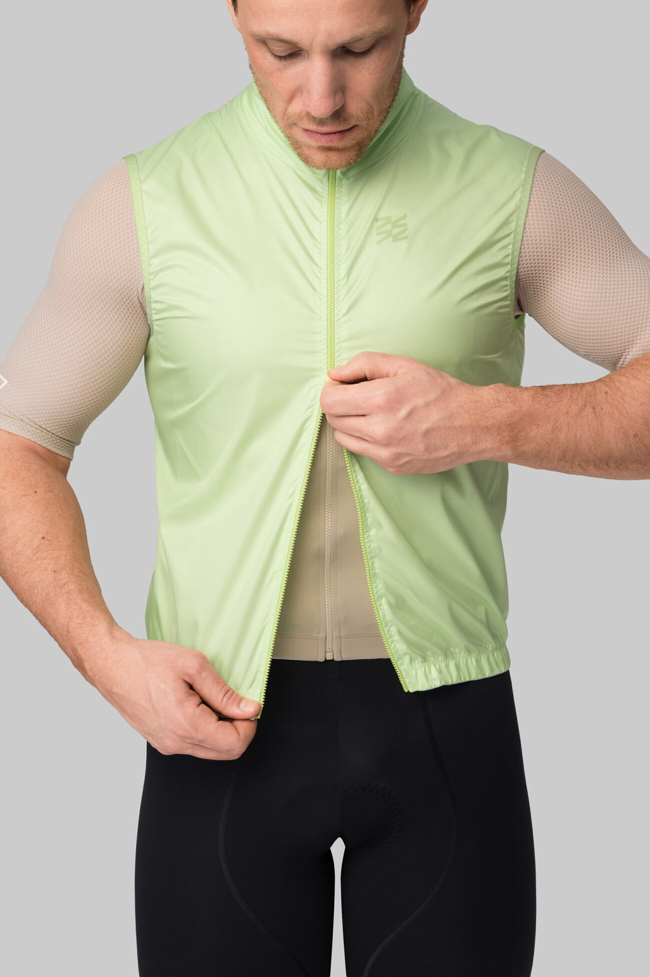 Жилетка ветрозащитная ЭВОЛВ (EVOLVE) Лайм мужская