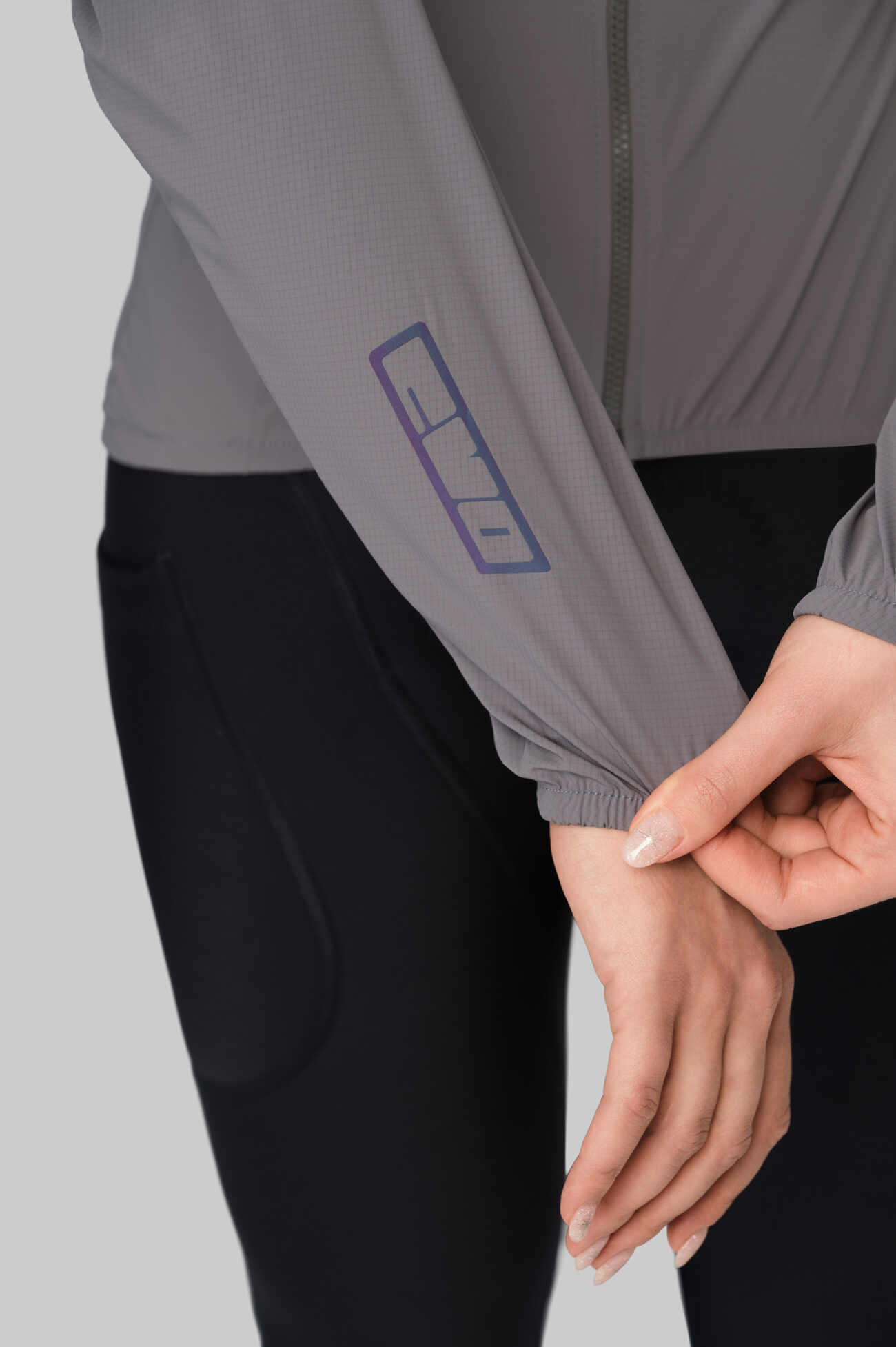 Ветровка ЭВОЛВ (EVOLVE) Графит женская