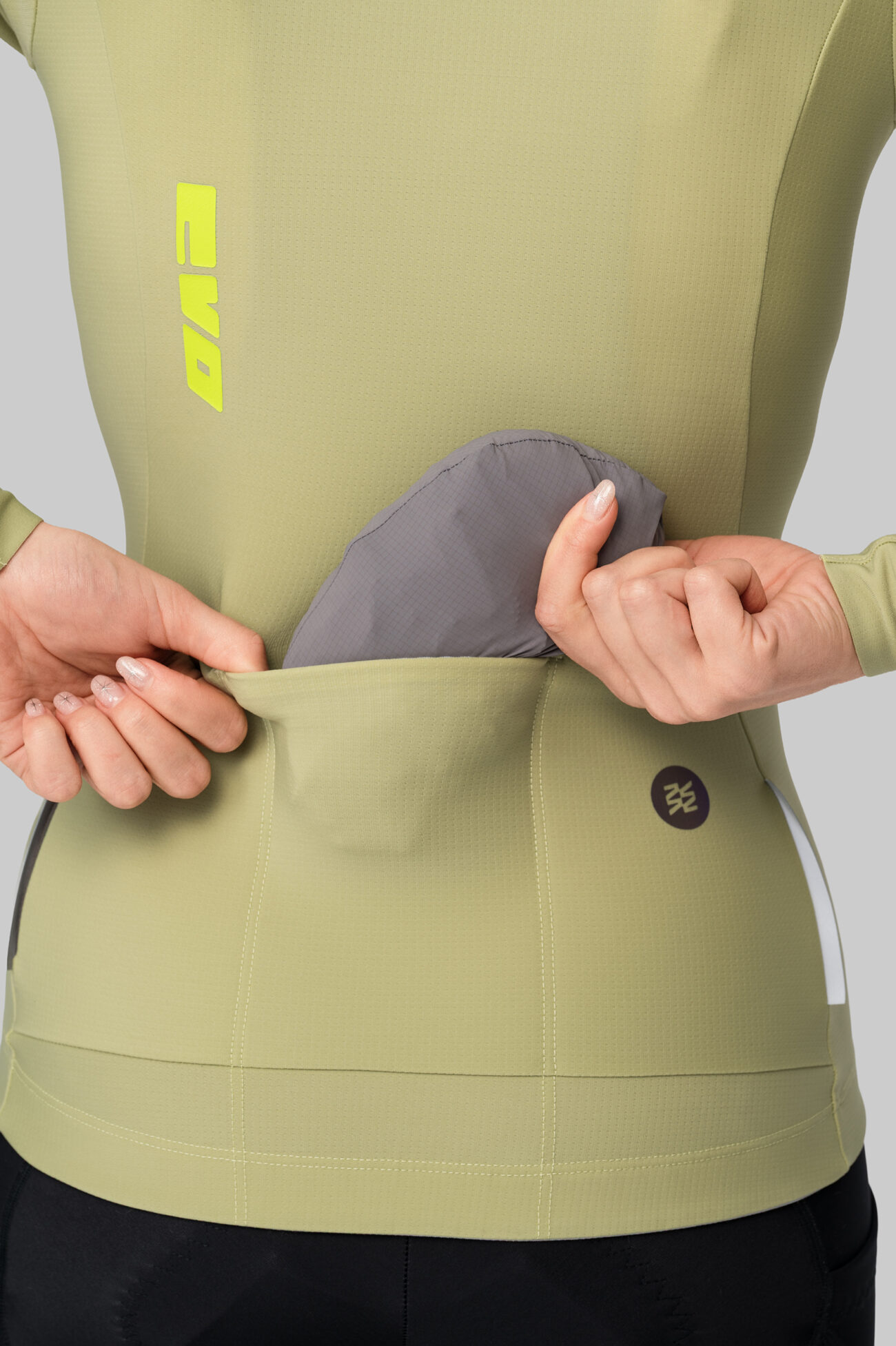 Ветровка ЭВОЛВ (EVOLVE) Графит женская