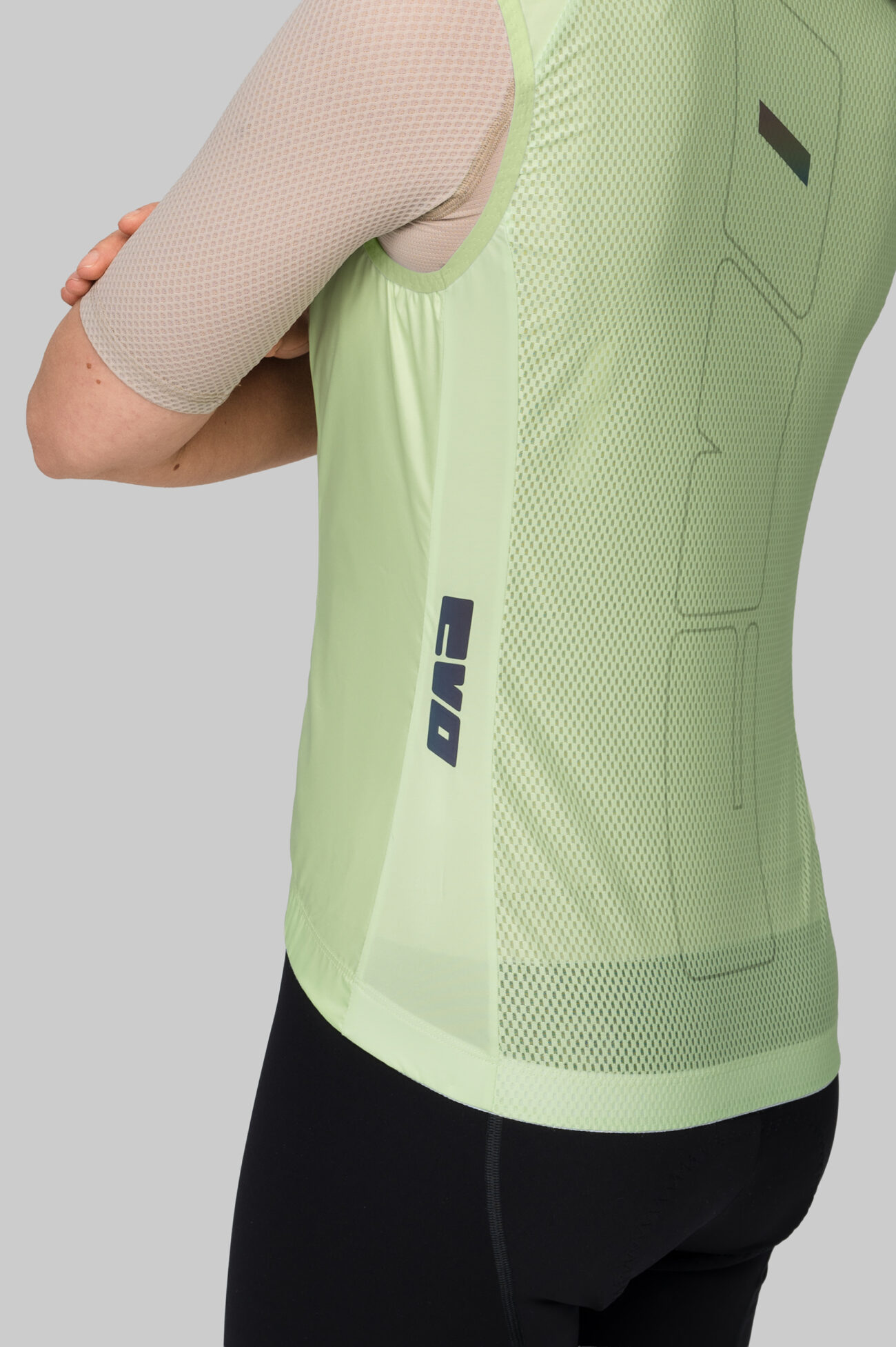 Жилетка ветрозащитная ЭВОЛВ (EVOLVE) Лайм женская