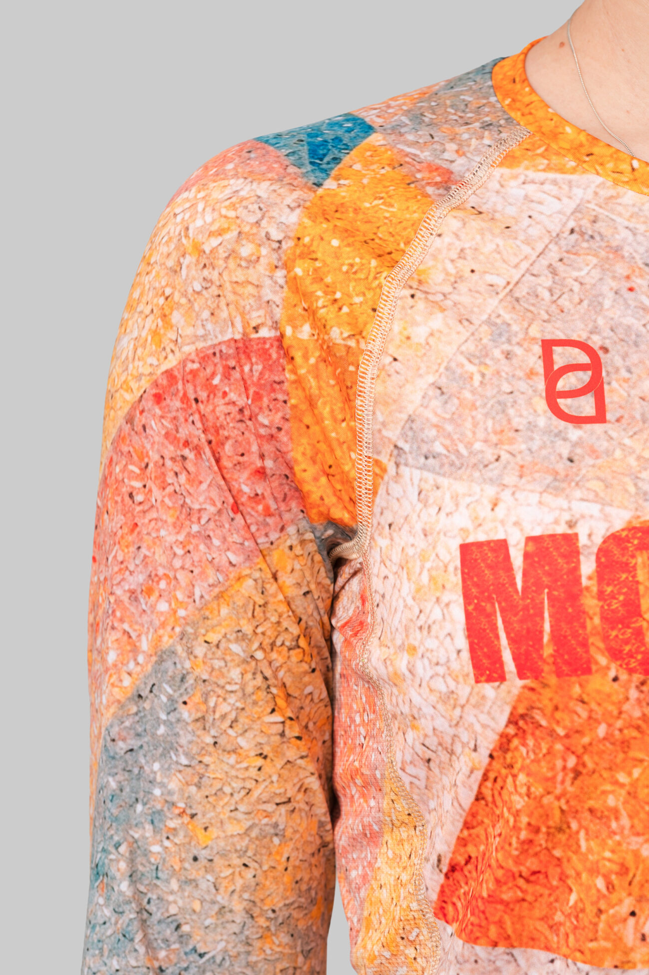 Лонгслив беговой ЭВОЛВ (EVOLVE) Москвич женский